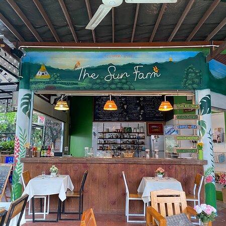 Full Moon Wellness Cafe